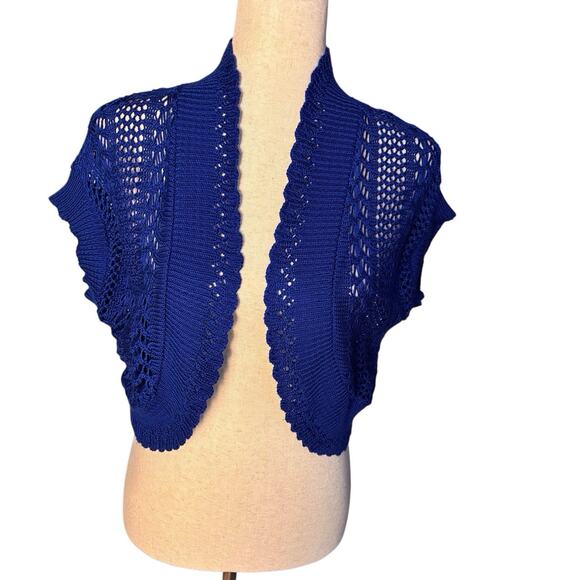 Signature by Robbie Bee Women’s Size 6 Blue Crochet Knit Bolero Cardigan Shrug - Picture 1 of 4